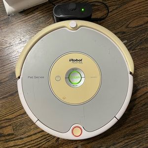 Roomba Pet Series 533 Robot Vaccuum